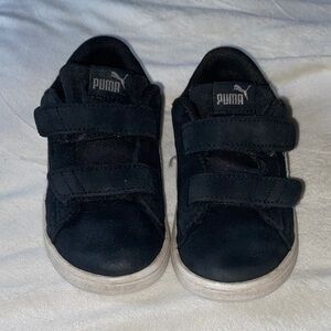Puma Kids Black Sneakers with Velcro Straps